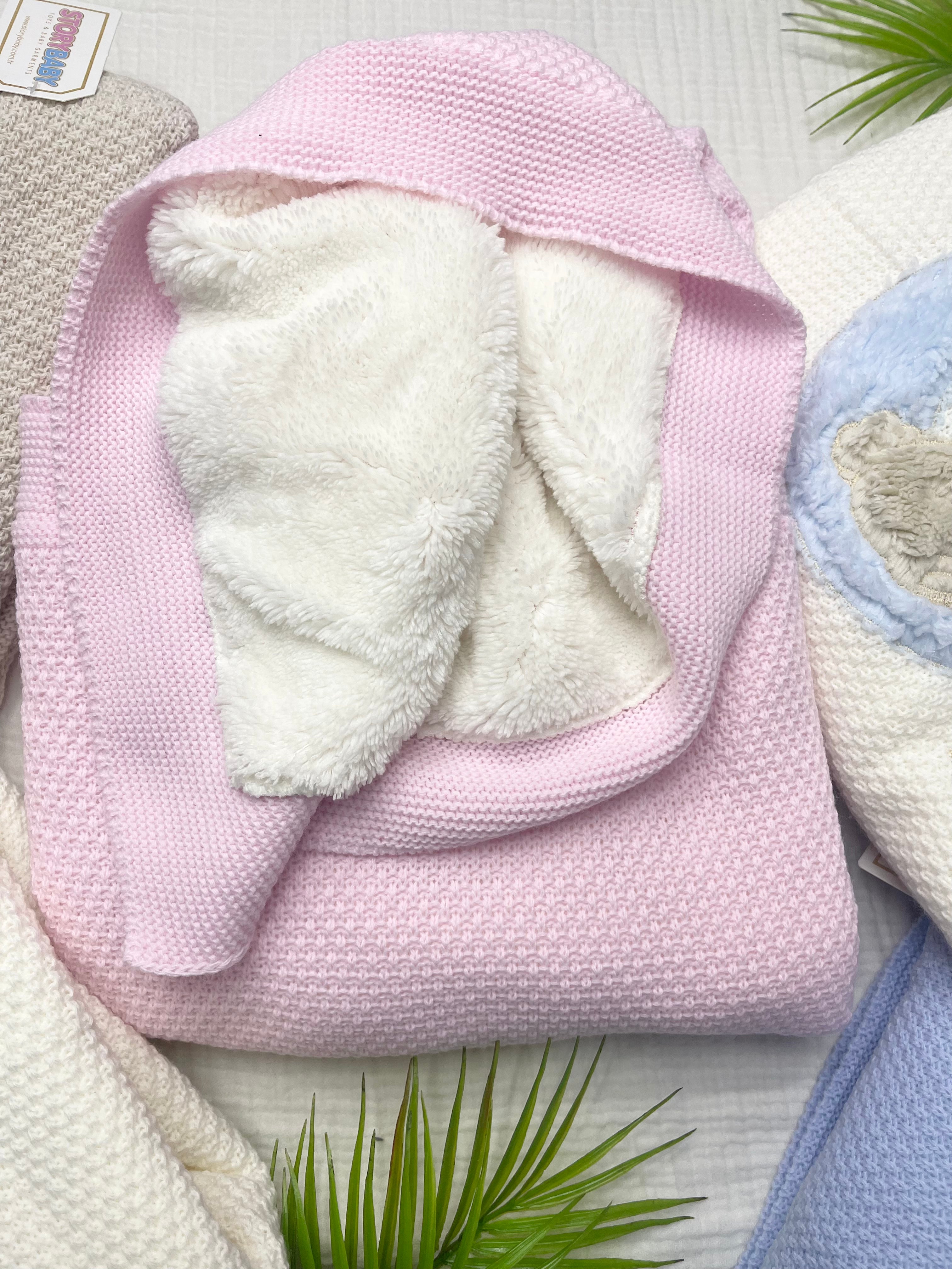 STORY BABY TAVŞAN NAKIŞLI DIŞI TRİKO İÇİ WELSOFTLU ÇİFT KAT BATTANİYE