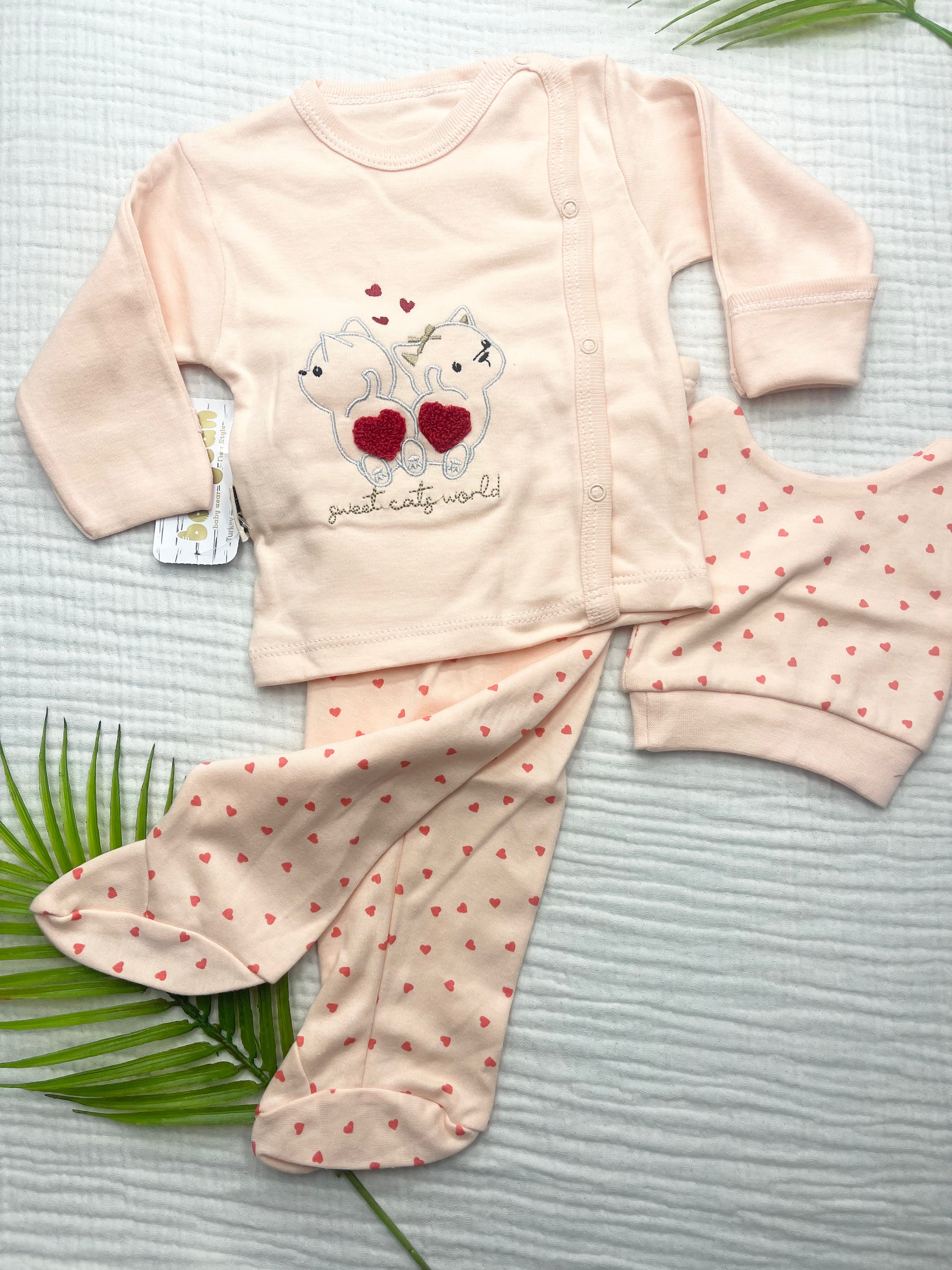 BABYCAN MİNİK KALPLİ KENDİNDEN ELDİVENLİ ÜÇLÜ YENİDOĞAN SET