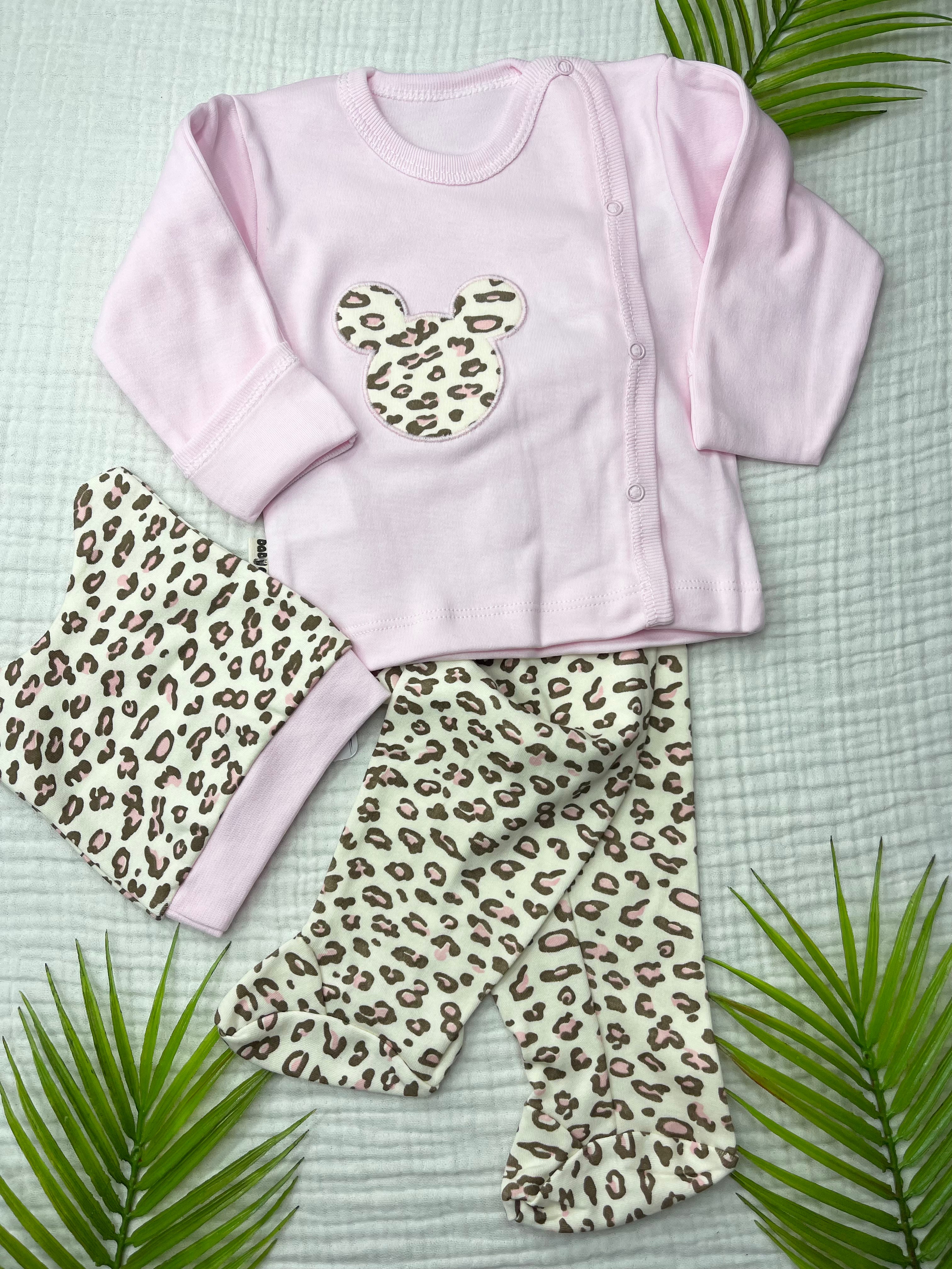 BABYCAN LEOPAR DESENLİ KENDİNDEN ELDİVENLİ PRATİK ÜÇLÜ YENİDOĞAN SET