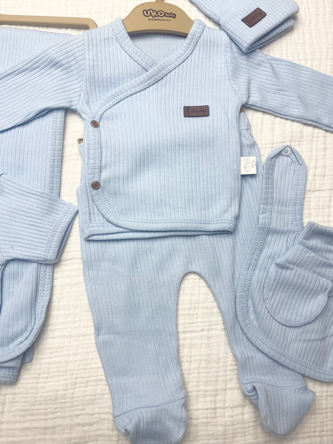 UKO BABY DÜZ RENK 7Lİ HASTANE ÇIKIŞ SETİ