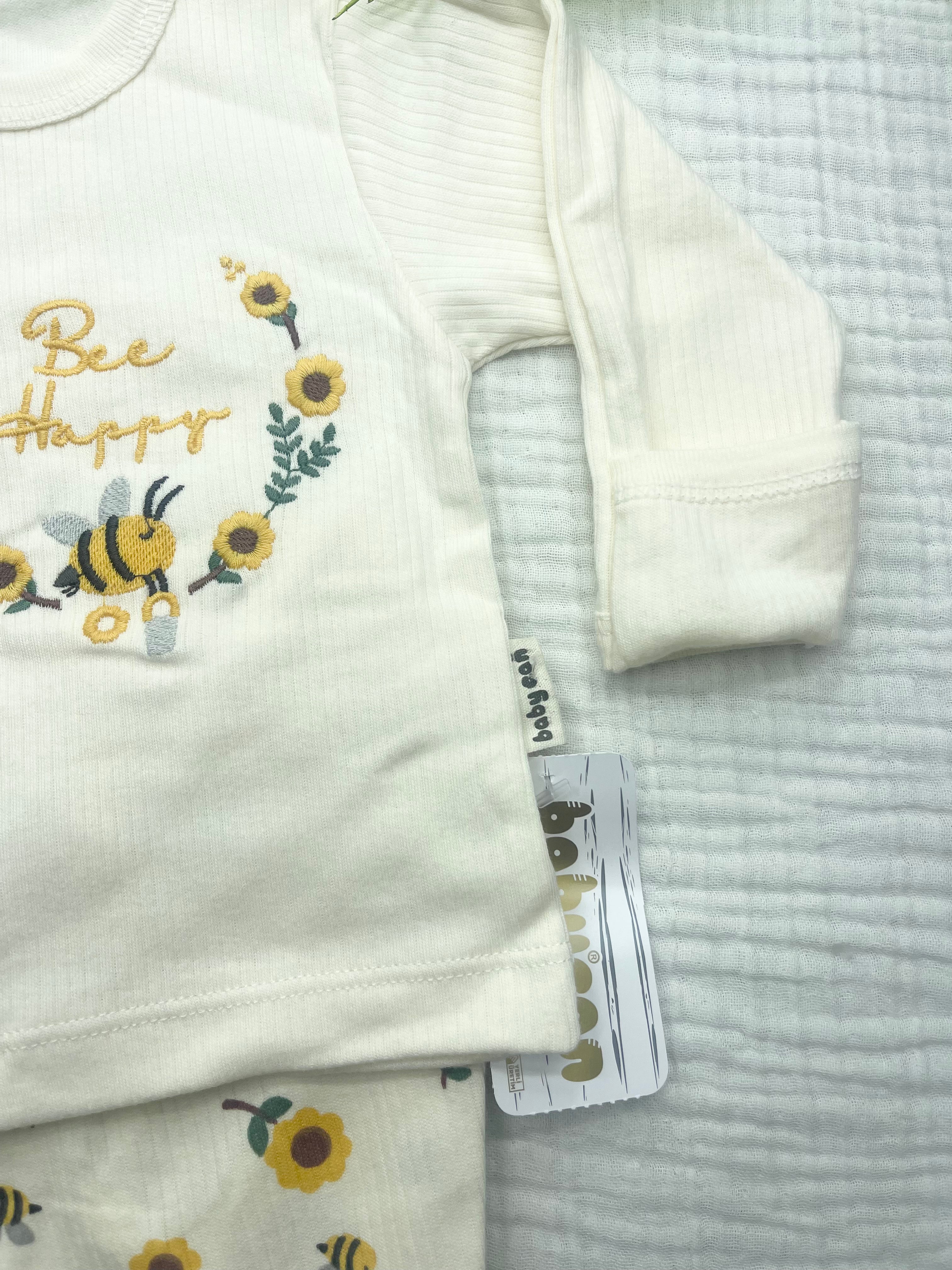 BABYCAN ARI NAKIŞLI KENDİNDEN ELDİVENLİ ÜÇLÜ YENİDOĞAN SET