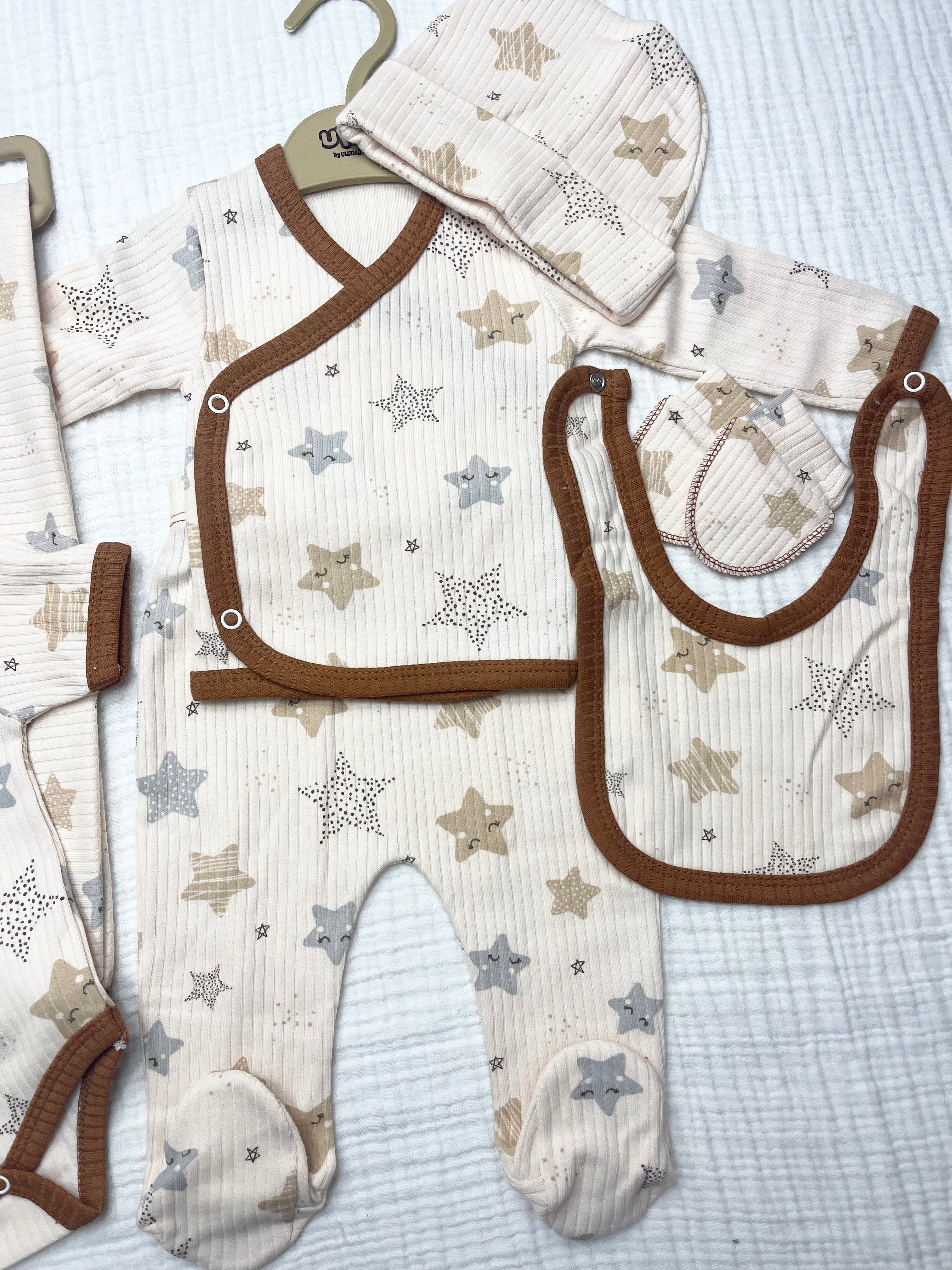 UKO BABY YILDIZ DESENLİ 7Lİ HASTANE ÇIKIŞ SETİ