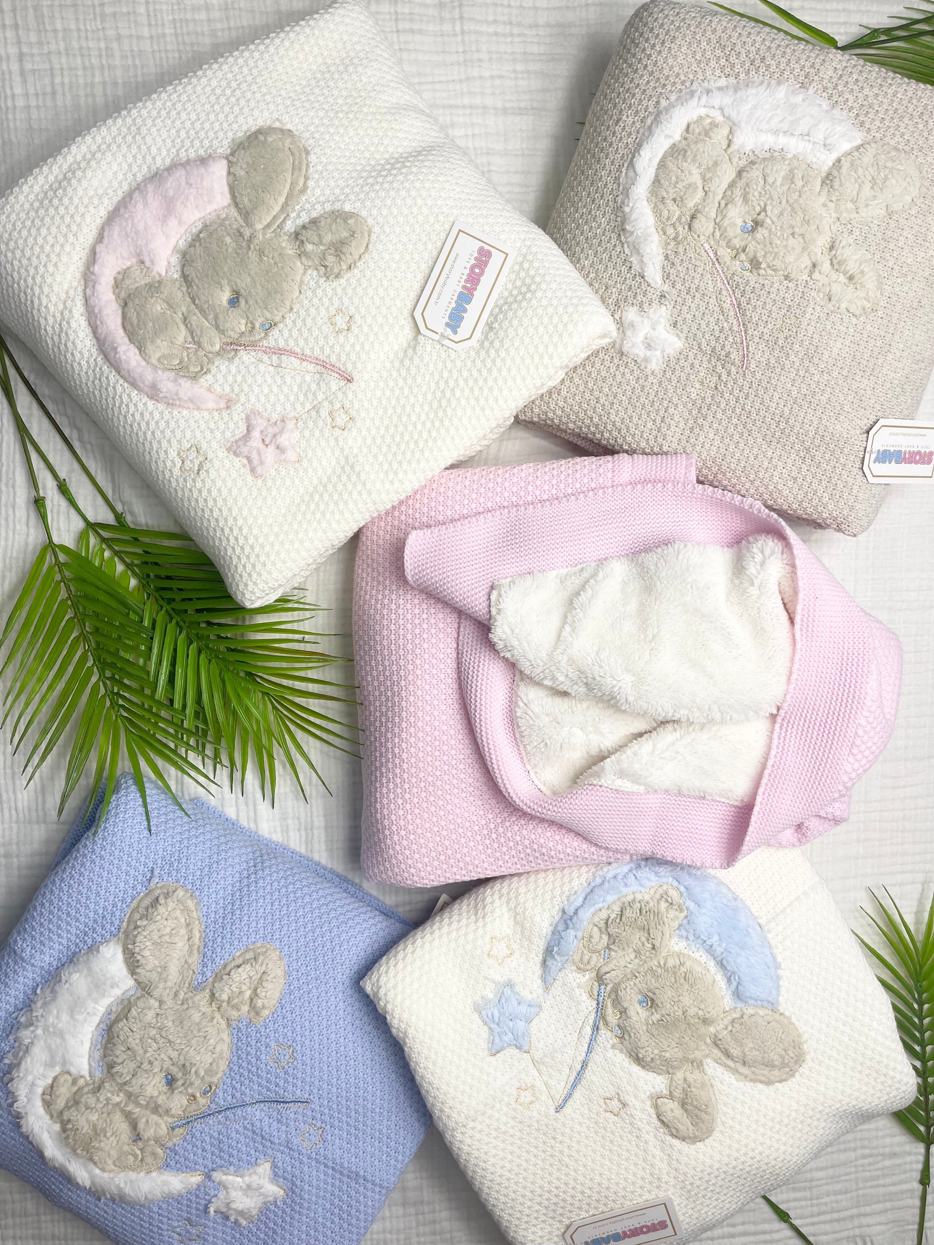 STORY BABY TAVŞAN NAKIŞLI DIŞI TRİKO İÇİ WELSOFTLU ÇİFT KAT BATTANİYE